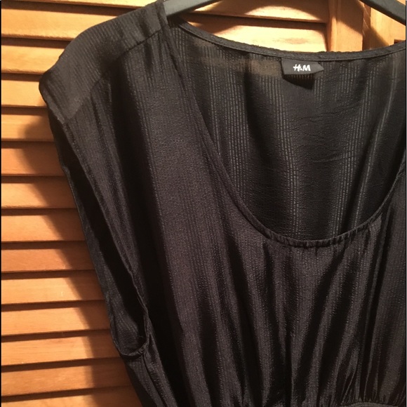 H&M Black Scoop Neckline Dress - Picture 5 of 8